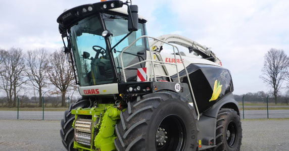 2017 CLAAS Jaguar 970 harvester sold at Ritchie Bros. auction 2017 CLAAS Jaguar 970 harvester sold at Ritchie Bros. auction